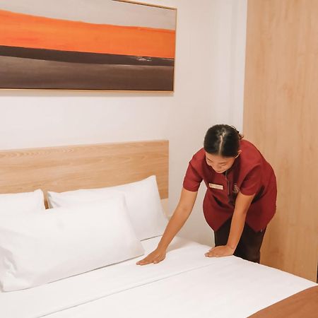 Rosey Hotel Cabanatuan City Екстер'єр фото