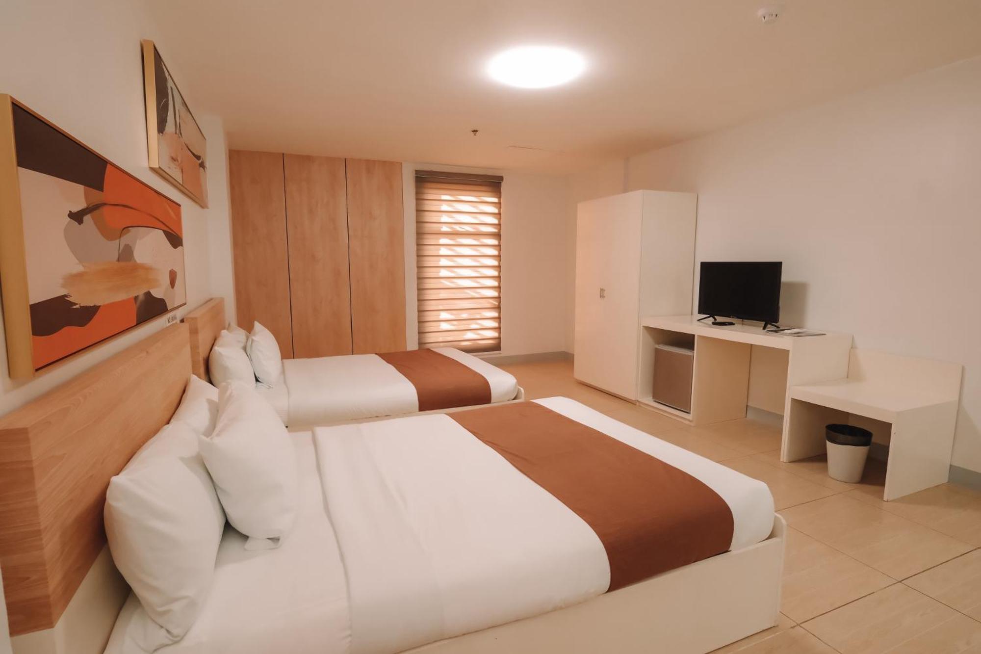 Rosey Hotel Cabanatuan City Екстер'єр фото