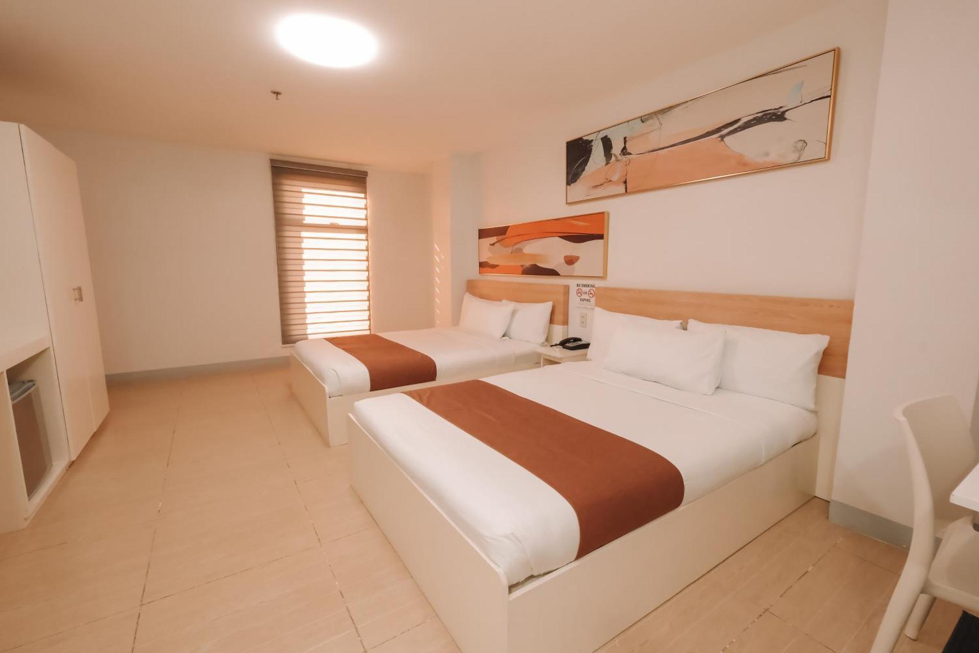 Rosey Hotel Cabanatuan City Екстер'єр фото