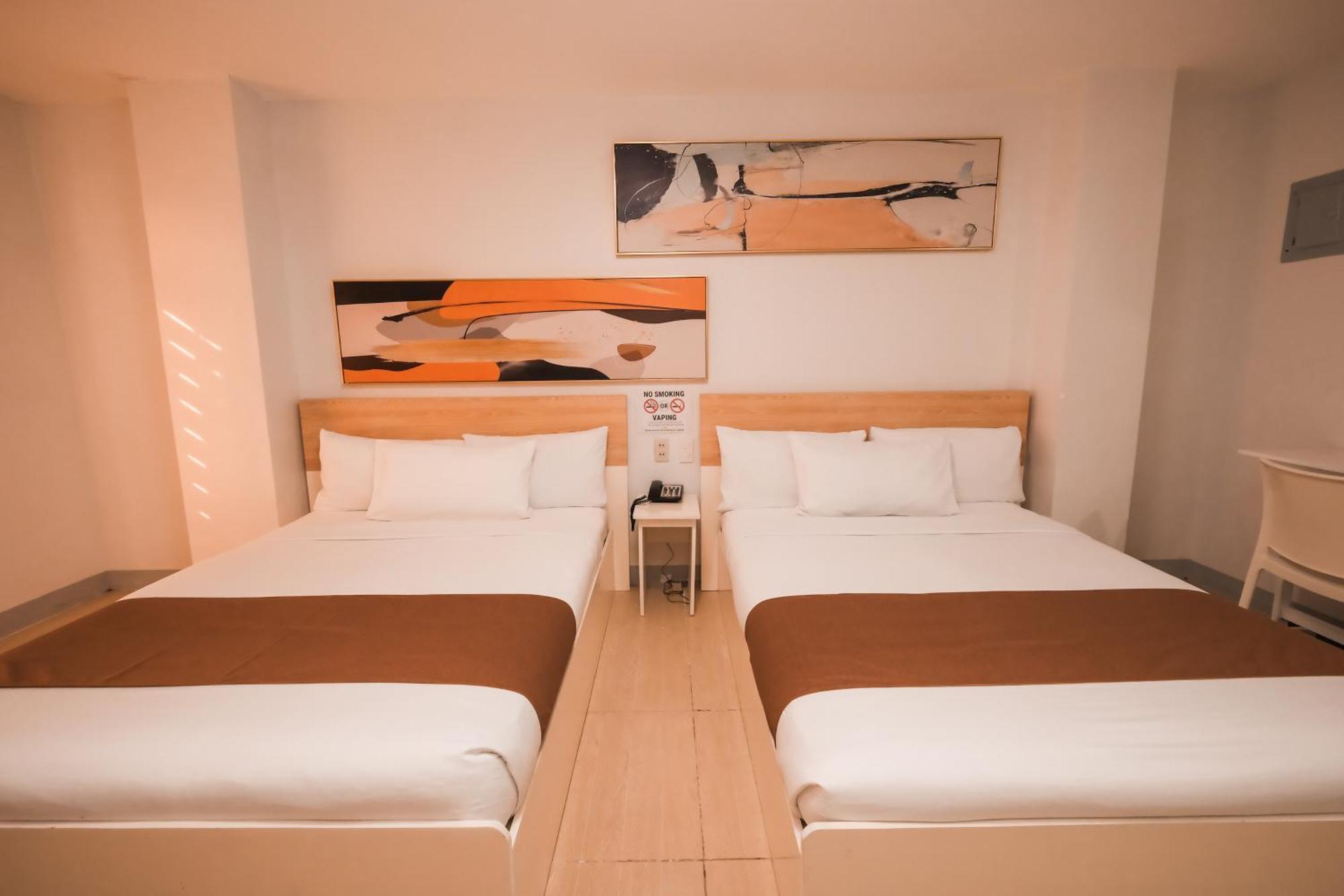 Rosey Hotel Cabanatuan City Екстер'єр фото